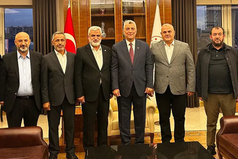 HAKSİAD heyeti Ticaret Bakanı Bolat ile görüştü