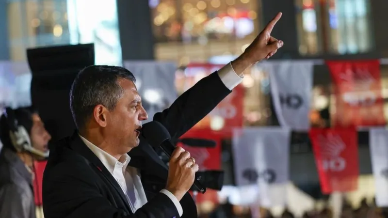 Özgür Özel’den Gazze ateşkesi açıklaması: ‘Gazze, Filistinlilerindir’ 