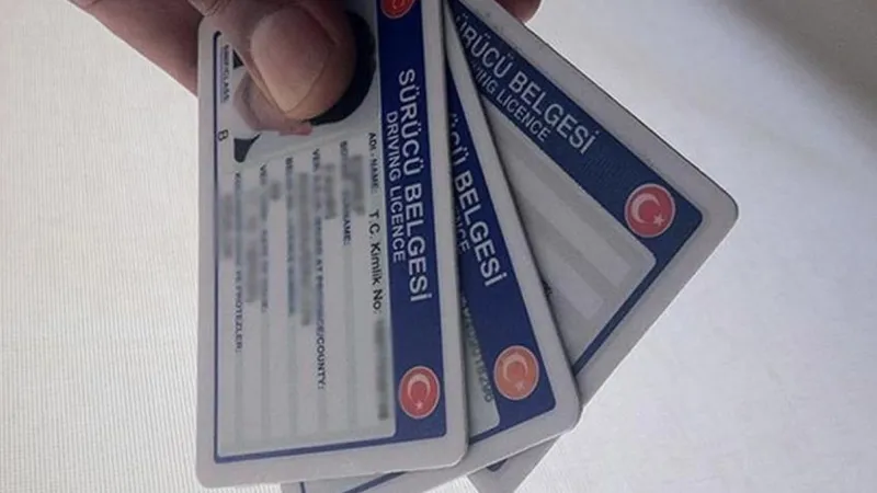 Eski tip ehliyet dönemi kapandı: Yenilemeyenler 7 bin 438 lira ödeyecek