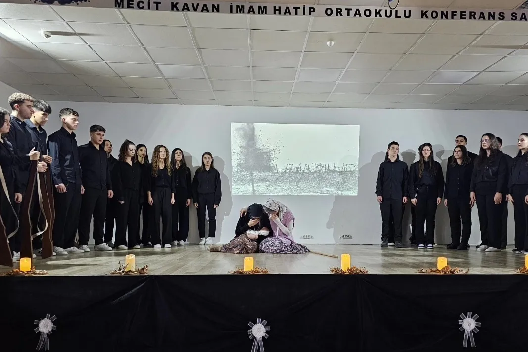 Gazi Mustafa Kemal Atatürk Gölcük