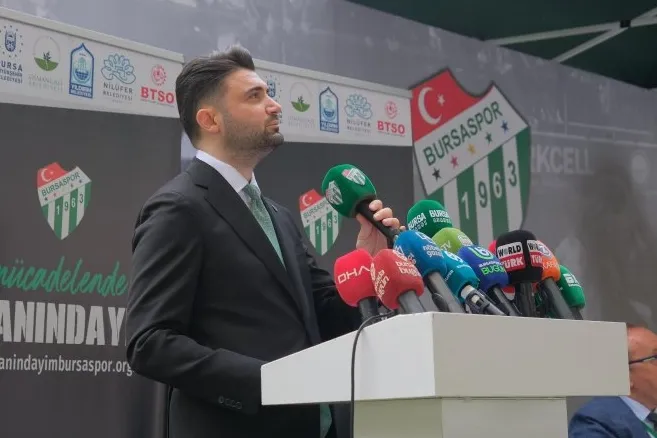 Bursaspor Başkanı Enes Çelik: Bu takım bir üst lige çıkacak