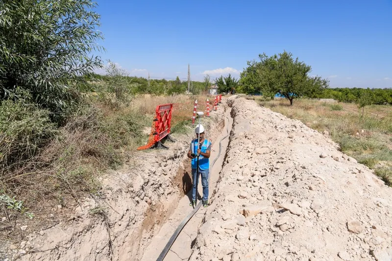 Bindal Mahallesi’nde 38 yıllık içme suyu hattı yenileniyor 