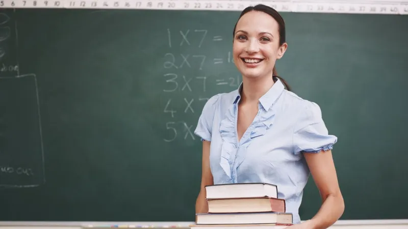 15 Bin Öğretmen Atama Süreci Başladı: Sonuçlar Öğretmenler Günü’nde Açıklanacak 