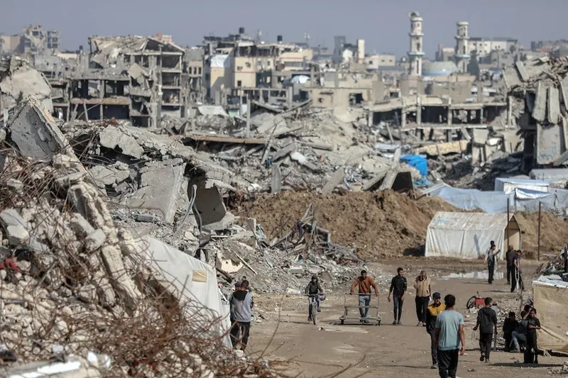 Patlamamış mühimmatlar, Gazzelilerin hayatını tehdit ediyor, yeniden inşayı engelliyor