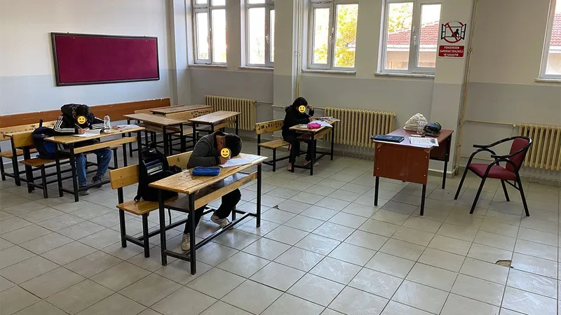 Balışeyh’te okul binası krizi büyüyor