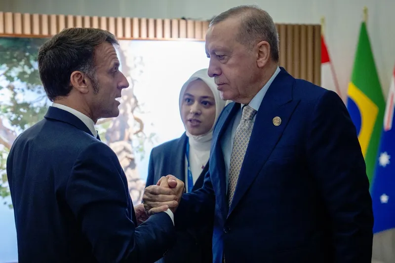 Cumhurbaşkanı Erdoğan, Fransa Cumhurbaşkanı Macron ile görüştü