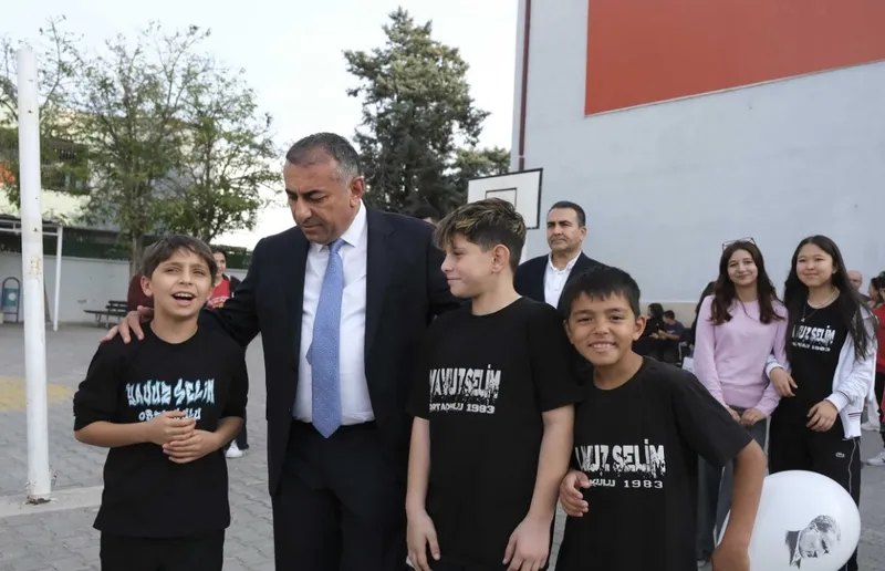 Güngör Geçer, Nuray Karalar’la Öğretmenler Günü’nü Kutladı