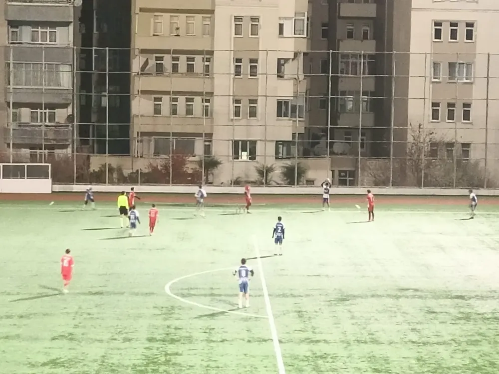 ERZURUM BÜYÜKŞEHİR BELEDİYESİ U-16 YAŞ AMATÖR LİGİNDE NEFESLER TUTULDU... 