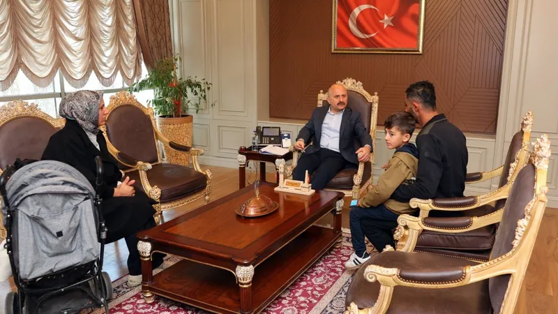 Vali Osman Varol, ‘halk buluşmaları’nda vatandaşların taleplerini dinledi 