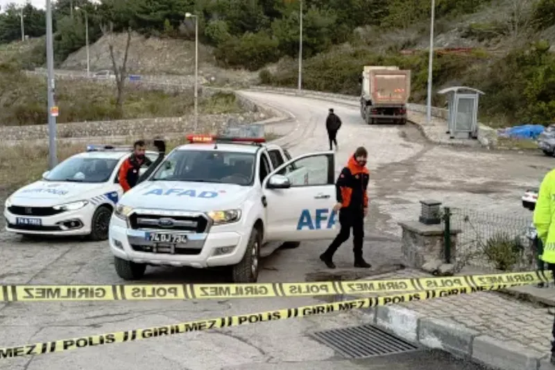 Amasra’da inşaat temelinde çökme: 70 kişi tahliye edildi