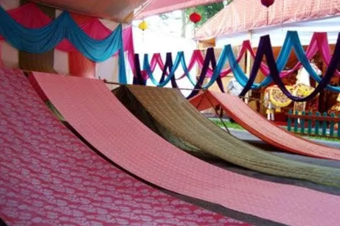 Van Phuc İpek Köyü: Hanoi’nin Kalbinde Bin Yıllık Canlı Bir Sanata Yolculuk