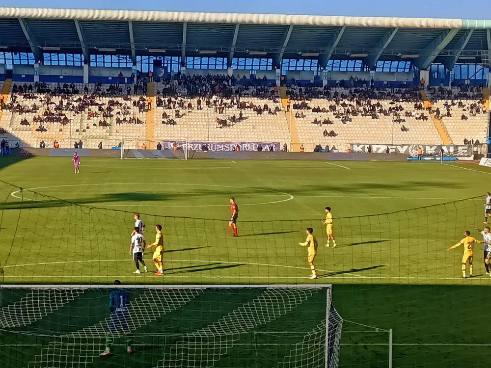 Erzurumspor’dan İstanbulspor’a Soğuk Duş: 4-0’lık Gövde Gösterisi
