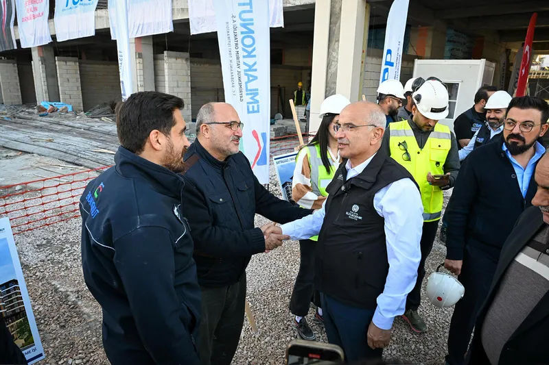 Büyükşehir Belediye Başkanı Er: Her rezerv alanında bir taziye evi inşa ediliyor