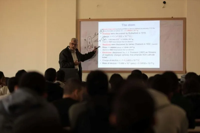 Gazze İslam Üniversitesi eğitime yeniden başladı