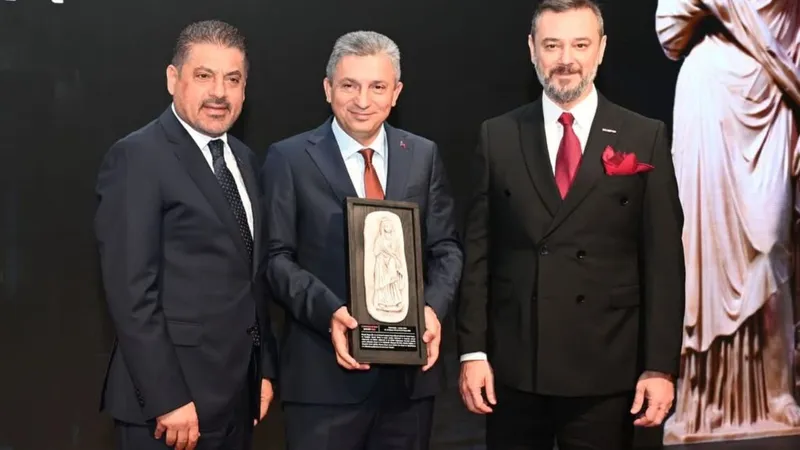 TÜRKONFED 26. İş Dünyası Zirvesi başladı