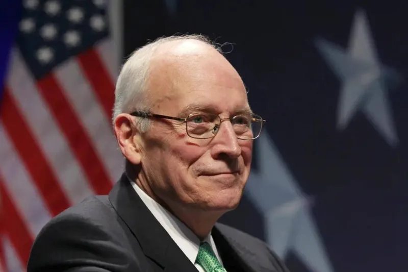 Irak işgalinin baş mimarlarından Dick Cheney 84 yaşında öldü