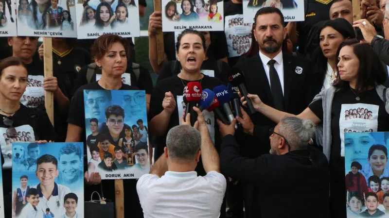 İsias Davası 19 Ocak’a ertelendi: Aileler ‘Adalet İstiyoruz, suçlular tutuklansın’ dedi 