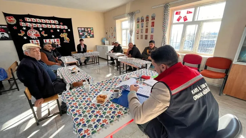 Kars’ta “buzağı kayıplarının azaltılması ve üreme verimliliğinin artırılması” eğitimi sürüyor