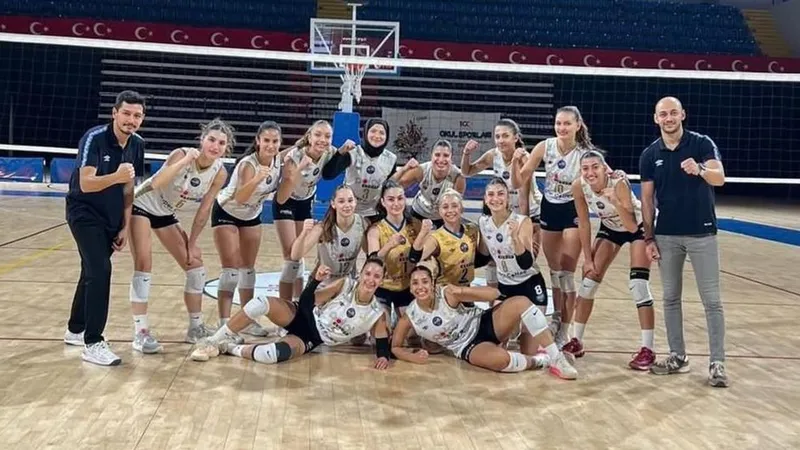 Didim Voleybol galibiyetle başladı