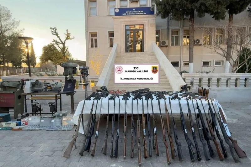 Mardin’de silah kaçakçılığı operasyonunda çok sayıda silah ele geçirildi 