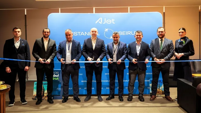 AJet, İstanbul–Beyrut hattını açtı: İlk uçuşa törenle karşılama