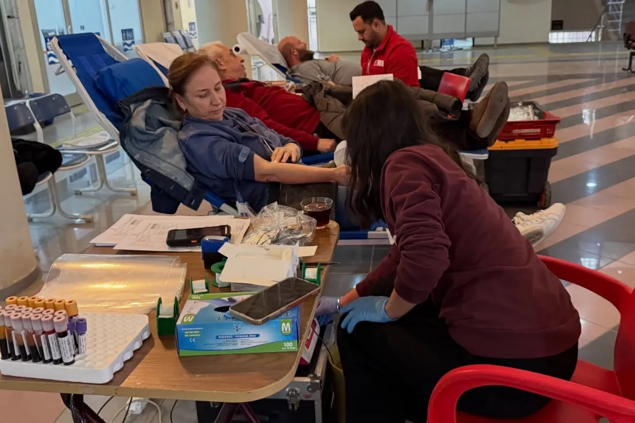 Kan stoklarına Gölcük Belediyesi