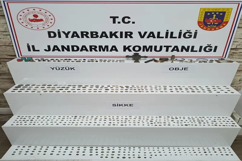 Diyarbakır’da Bizans dönemine ait tarihi eserler ele geçirildi