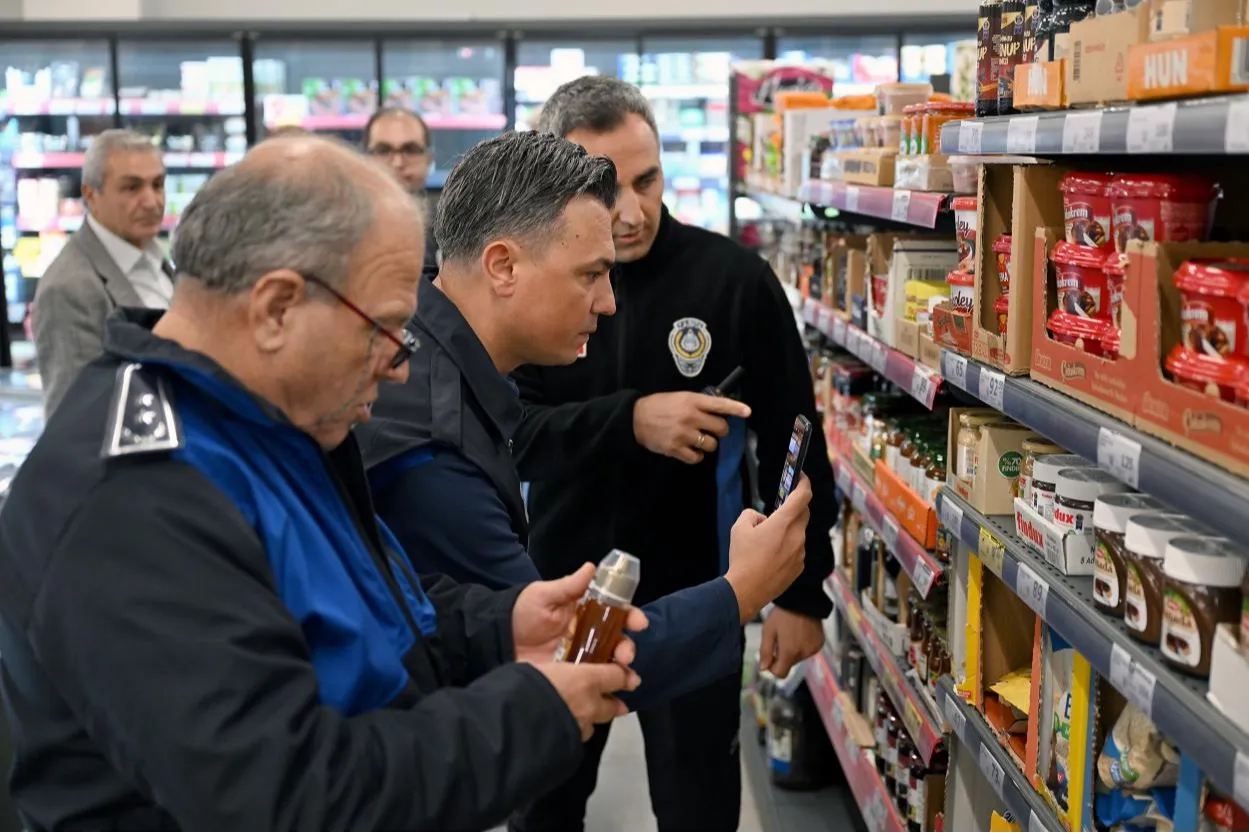 Marketlere zabıtadan sıkı denetim