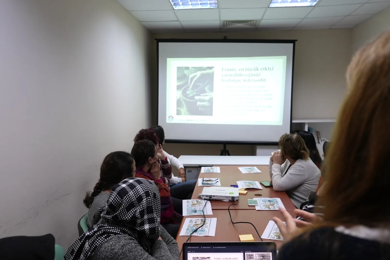 İstanbul Maltepe’de kadınlara tasarruf yönetimi ve çevre eğitimi