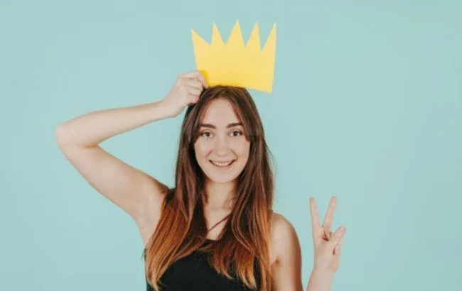 Evrenden büyük sürprizler getirecek 5 burç burcunun adı Tarot kartları