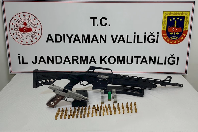 Evinde çalıntı tabanca bulunan şahıs yakalandı