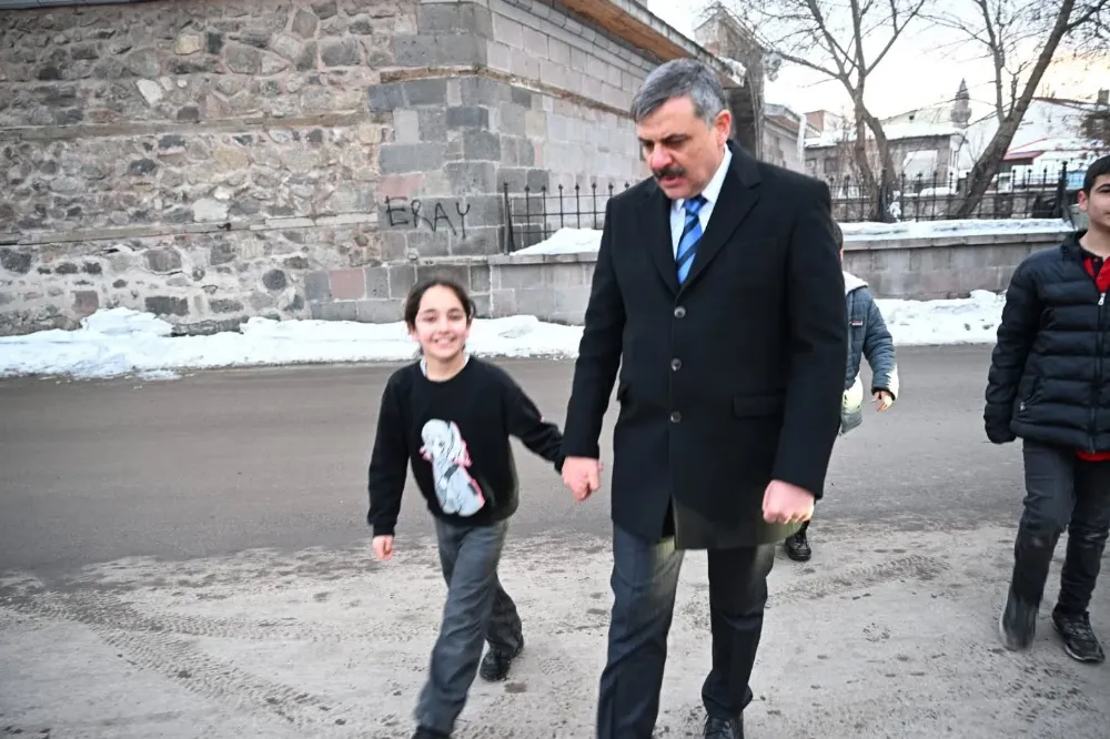 Vali Çiftçi’nin özel karşılayıcıları…