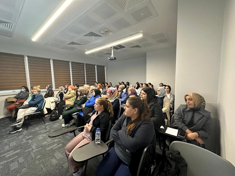 Ebe ve hemşirelere hizmet içi eğitim verildi 