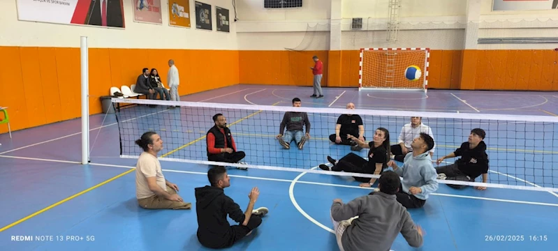 Oturarak Voleybol Sporcu Taramaları Adıyaman’da gerçekleştı̇ 