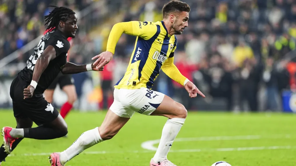 Fenerbahçe 9 kişi kalan Çaykur Rizespor