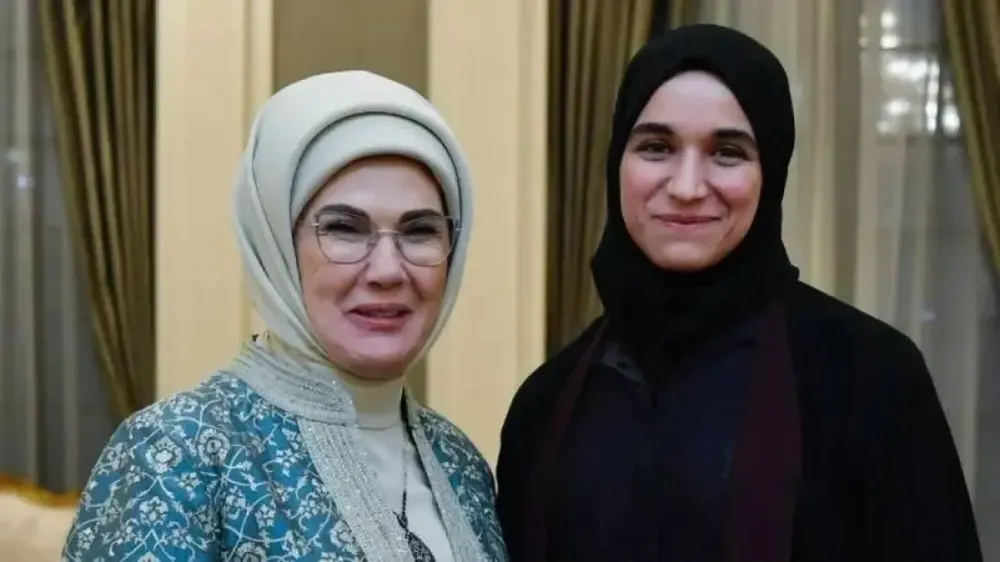 Emine Erdoğan Ahmed eş-Şara’nın eşi Latife ed-Durubi ile bir araya geldi