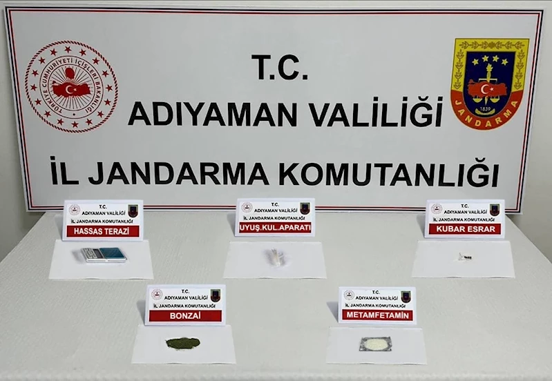 Adıyaman İl Jandarma Komutanlığı’ndan uyuşturucu operasyonu: 12 şüpheli gözaltında 