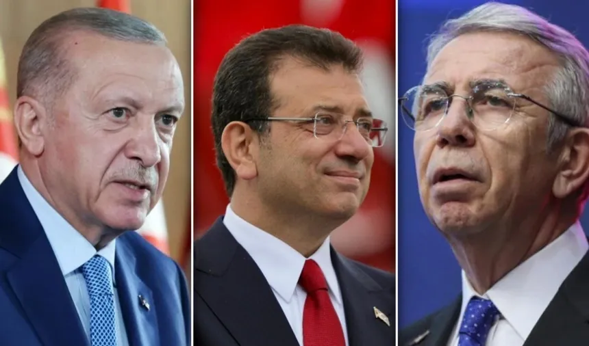 Kapıyı tamamen kapattı...