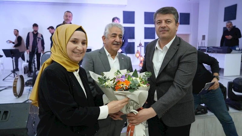 Adıyaman’da Ramazan Ayı, Söyleşi ve İlahi Dinletisiyle Taçlandı  - Videolu Haber