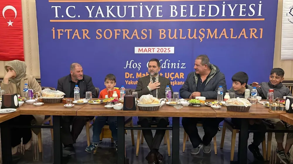 UÇAR, AYAKKABI BOYACILARI VE TAMİRCİLERİ İLE İFTAR SOFRASINDA BULUŞTU