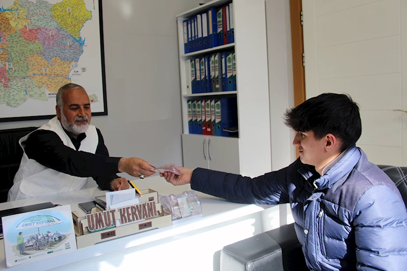 Diyarbakırlı genç yarışmadan kazandığı ödülü Gazze