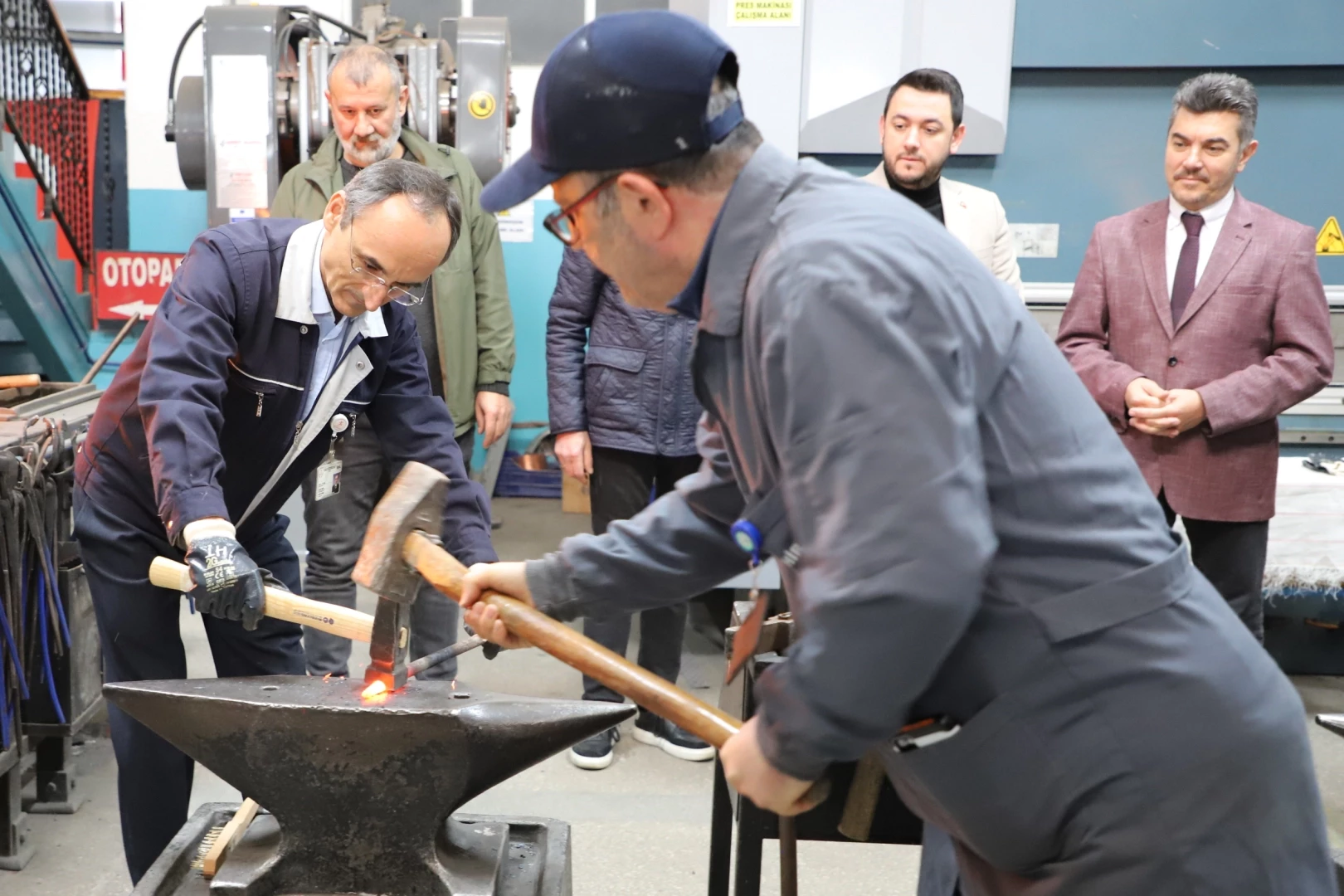Baharın habercisi için Bursa Tophane MTAL