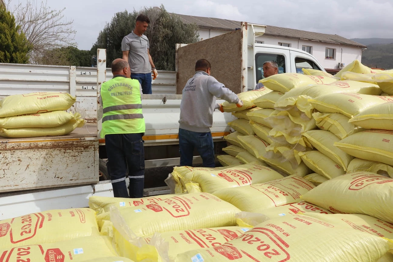 İzmir Güzelbahçe Belediyesi’nden çiftçiye desteğe devam
