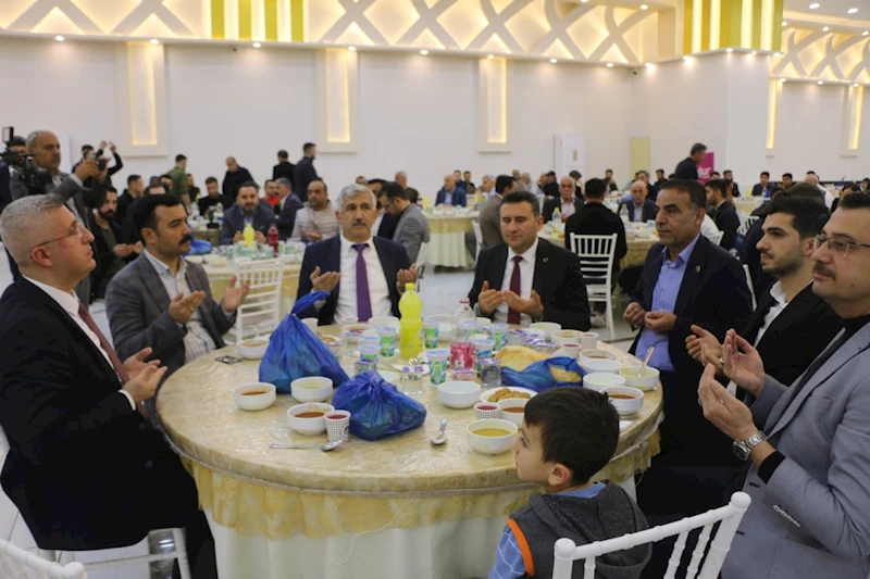 Adalı (Hiniç) Derneği’nden Kahta’da 650 kişilik 