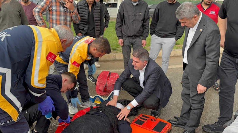 AK Parti Milletvekili Doç. Dr. İshak Şan, trafik kazasında yaralanan kadına ilk müdahaleyi yaptı  - Videolu Haber