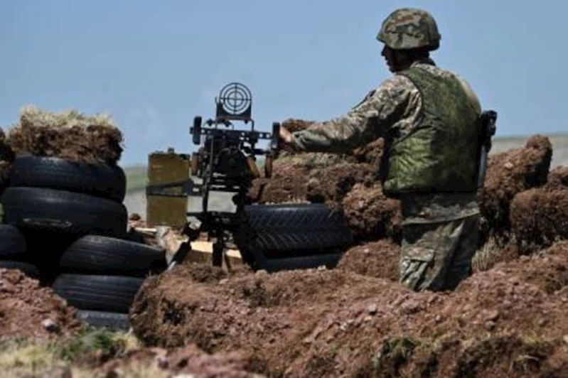 Ermenistan askerlerinden Azerbaycan mevzilerine saldırı 