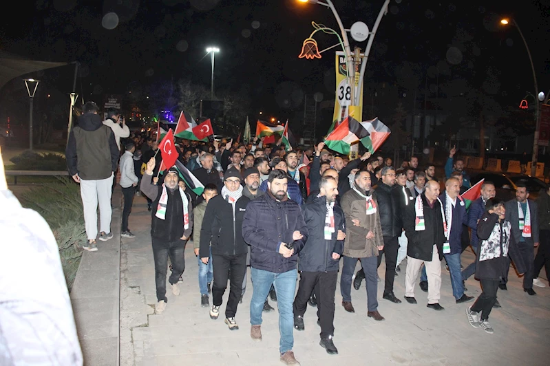Ağrılılar tarafından anlamlı yürüyüş düzenlendi