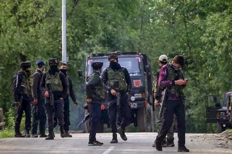 İşgal altındaki Keşmir’de turistlere ateş açıldı: 20 ölü