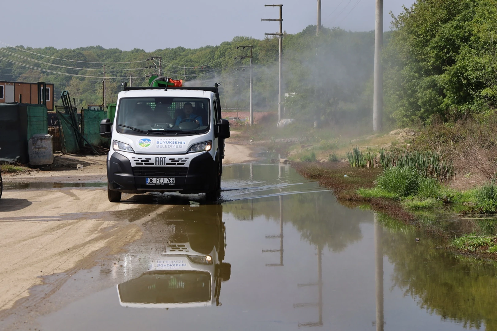 Sakarya şehrin dört yanında haşereyle mücadelede