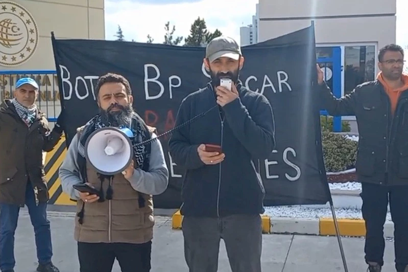 Ulaştırma Bakanlığı önünde işgalci siyonistlere sevkiyata protesto